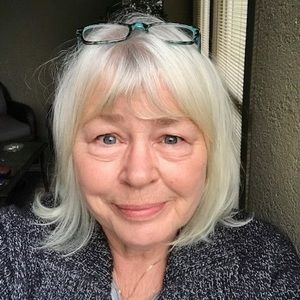 Meet your Posher, Laurene